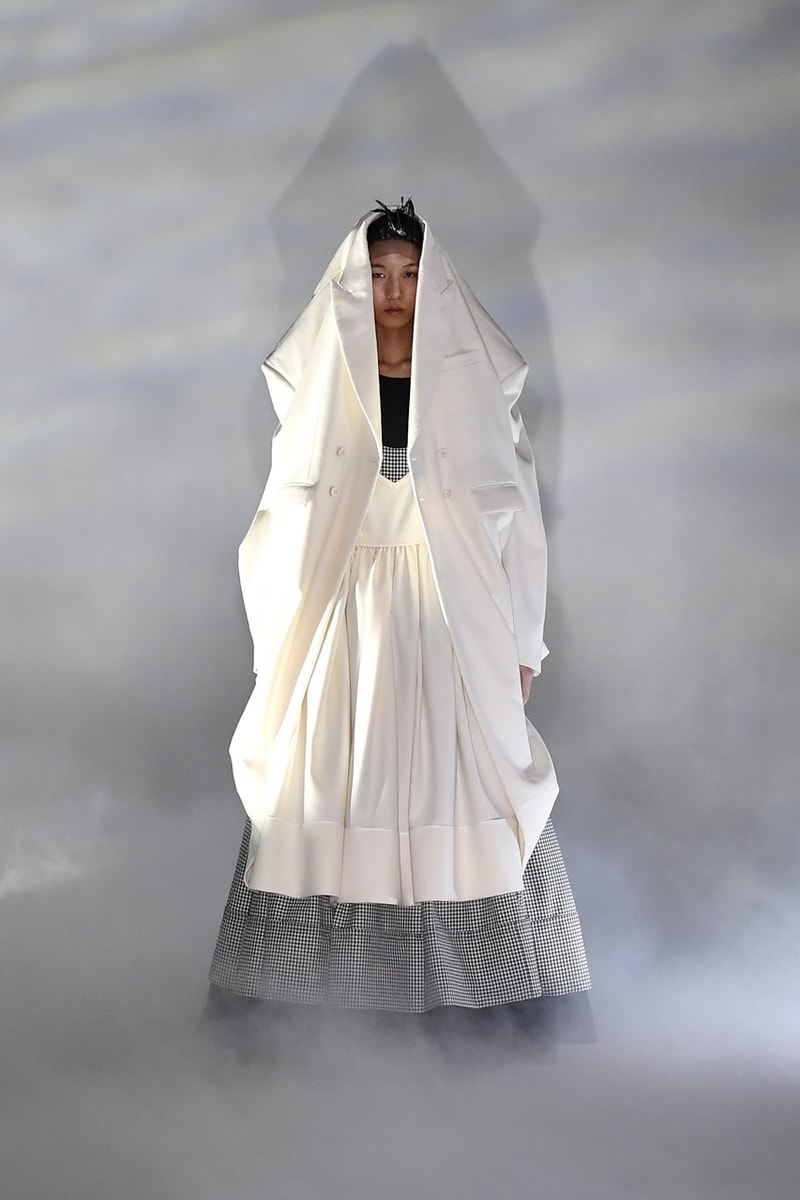COMME des GARÇONS 2021 秋冬女裝大秀正式登場