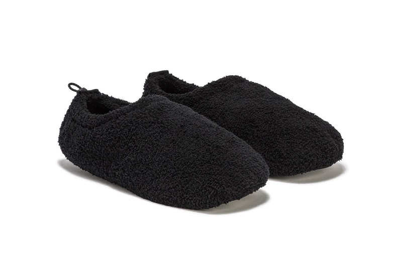 UNDERCOVER 黑魂毛絨拖鞋正式登場