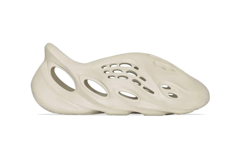 YEEZY Foam Runner 最新配色「SAND」與「 MXT MOON GRAY」發售情報曝光