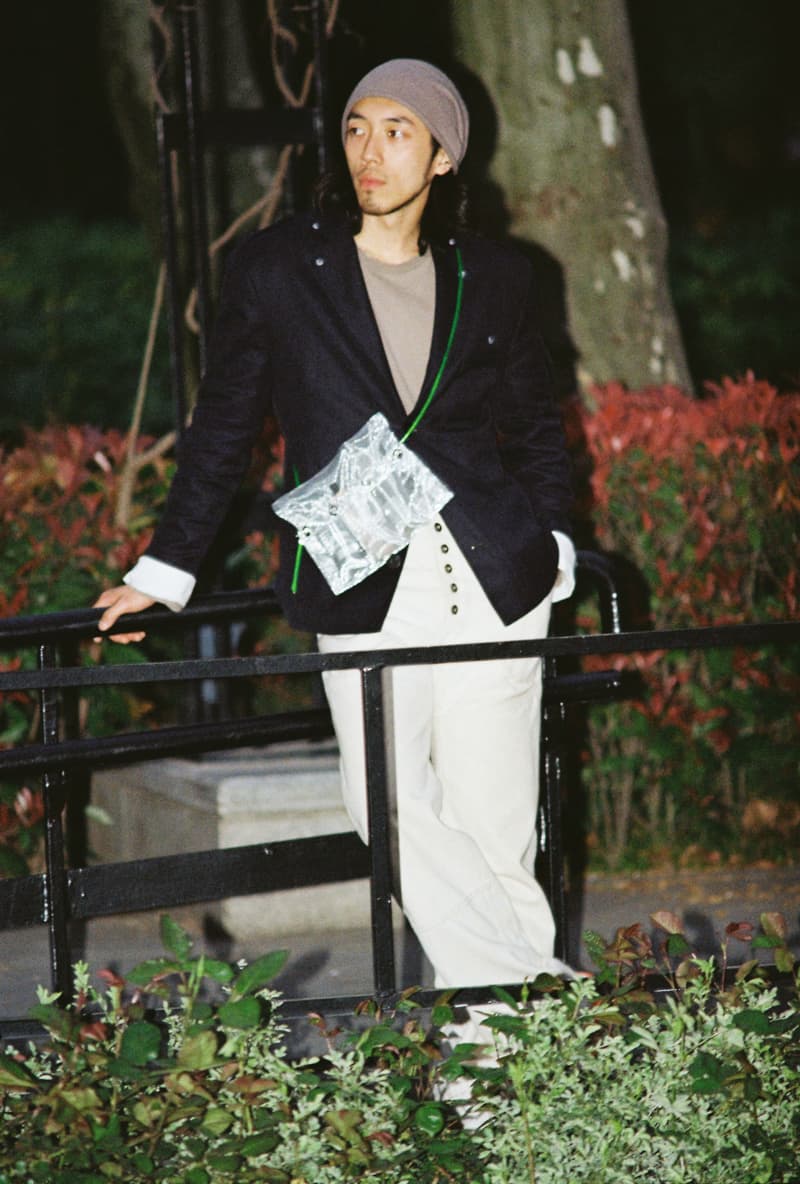 各地艺术家制作专属 Aesop 联乘 RÆBURN 收纳袋