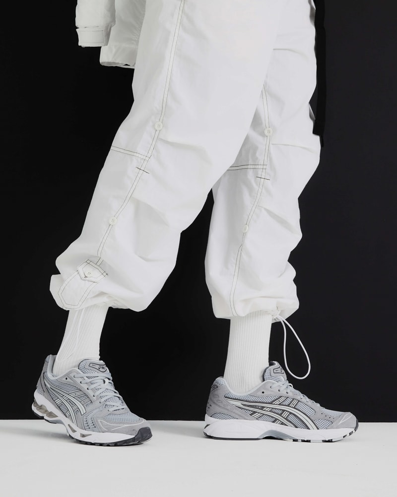 ASICS 以 GEL-KAYANO™ 14 Suede 重塑千禧年的跑鞋风格