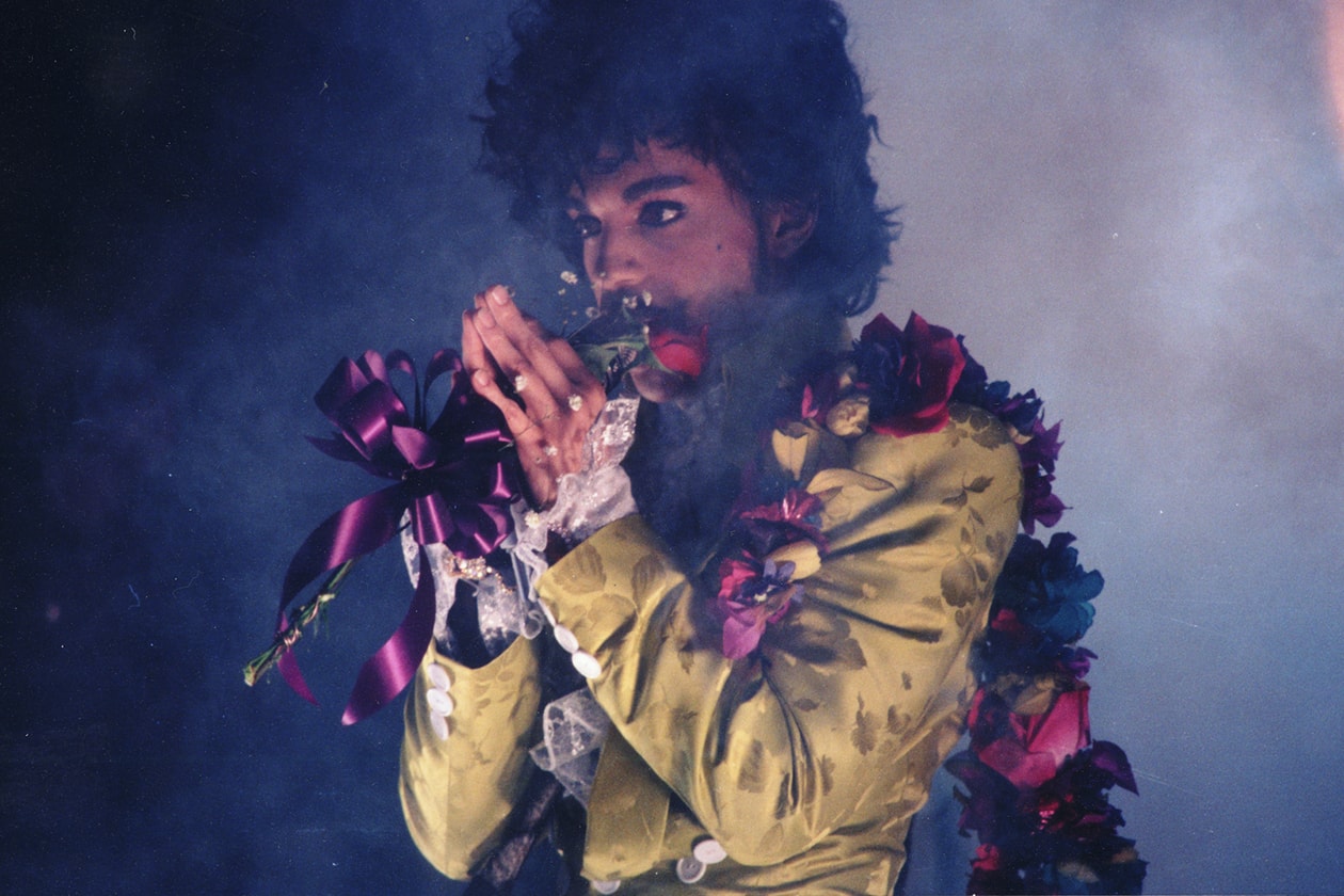 穿越王子 Prince 的迷幻紫雨，回溯「脏标」背后的斗争 | Cover Art
