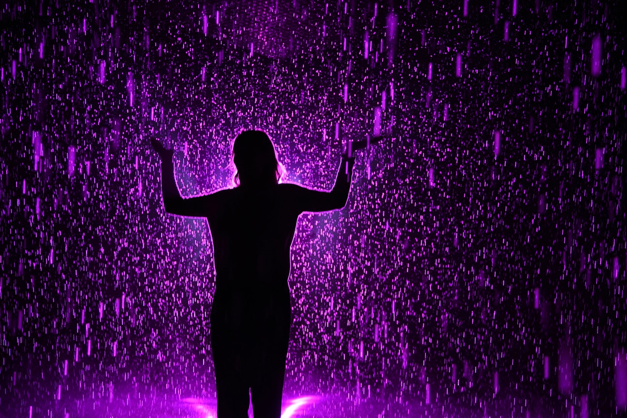 穿越王子 Prince 的迷幻紫雨，回溯「脏标」背后的斗争 | Cover Art
