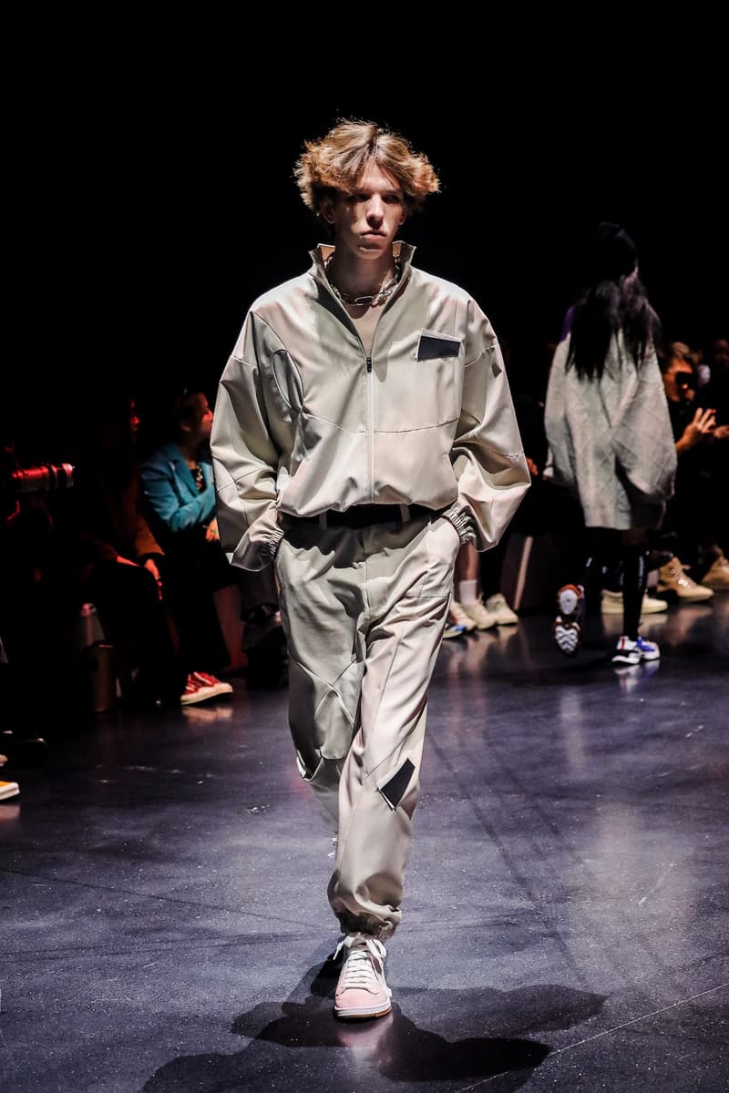 ROARINGWILD 正式发布 2021 秋冬系列「THE CROWD」