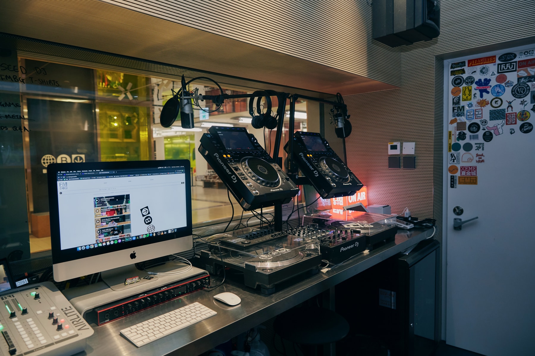 Studio Visits : YETI OUT