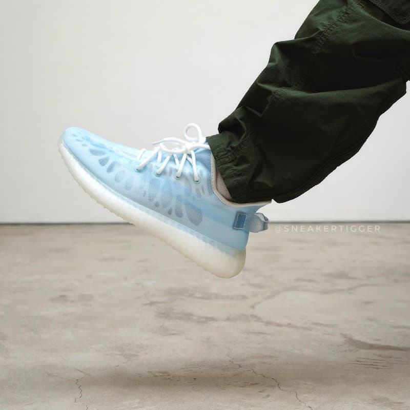 再次近賞 adidas YEEZY BOOST 350 V2 最新配色「Mono Ice」