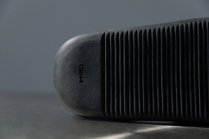 C2H4 Case#R003 系列全新「Proton Alpha」拖鞋正式登场