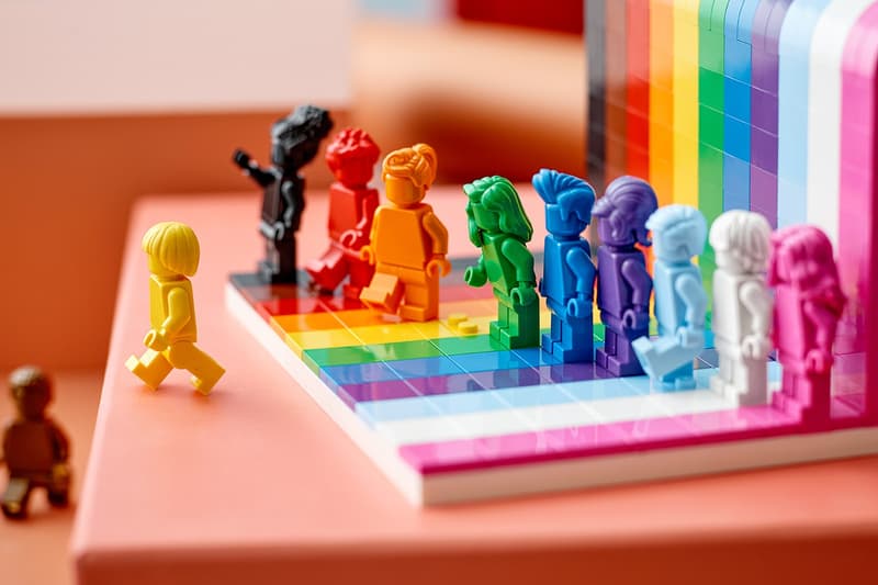 LEGO 打造全新 LGBTQIA + 彩虹旗幟積木組合