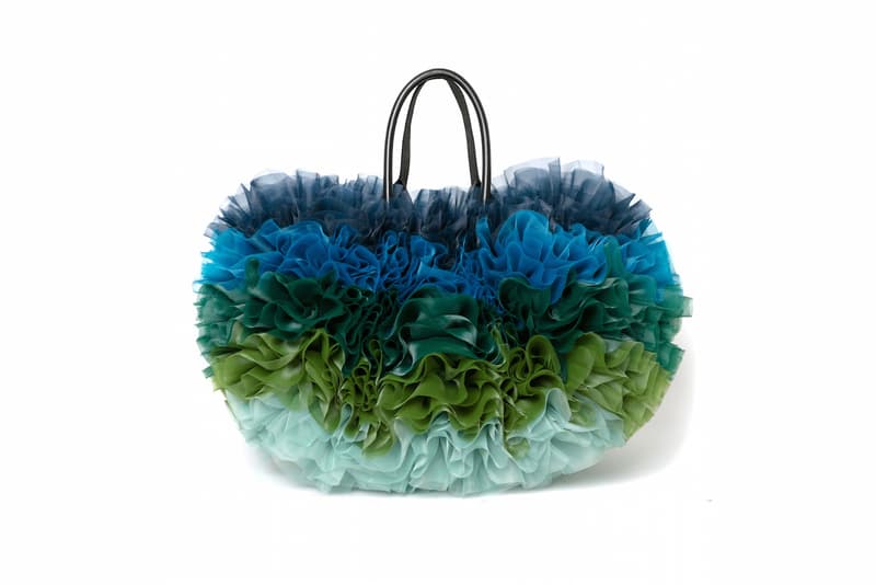 sacai x TOMO KOIZUMI 全新成⾐配饰系列正式登场