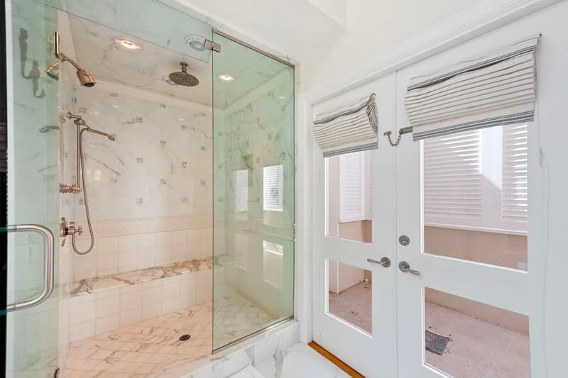 著名好萊塢影星 Steve McQueen 名下豪華海濱別墅進行出售