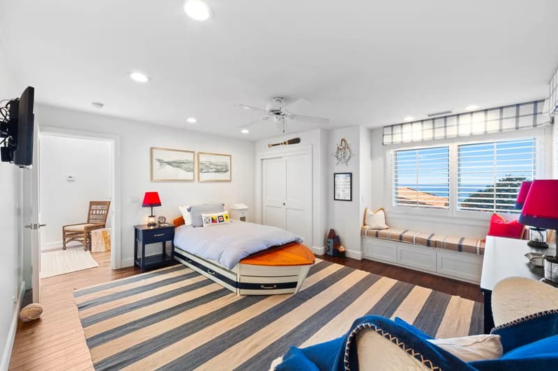 著名好萊塢影星 Steve McQueen 名下豪華海濱別墅進行出售