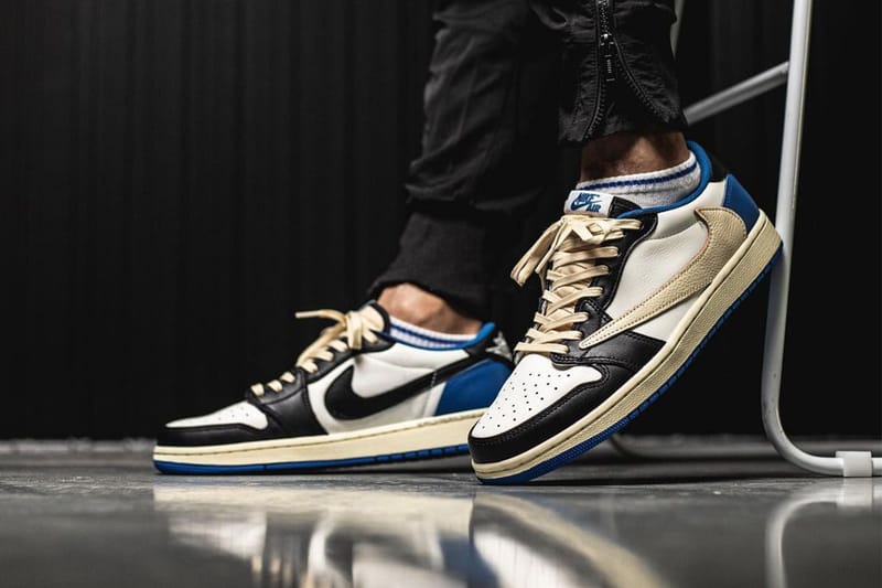 Travis Scott x fragment x Air Jordan 1 Low 三方聯乘鞋款清晰上腳圖輯
