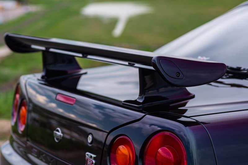 稀有 JDM 車型 1999 Nissan Skyline GT-R V-Spec「Midnight Purple II」展開拍賣