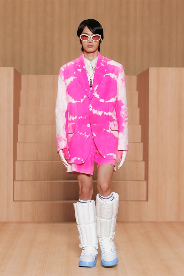 Louis Vuitton 2022 春夏男裝系列大秀「Amen Break」正式登場