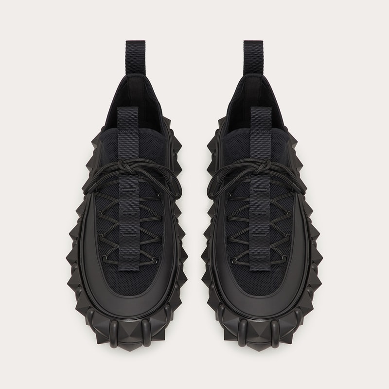 Craig Green x Valentino Garavani Rockstud X 联名运动鞋系列登场