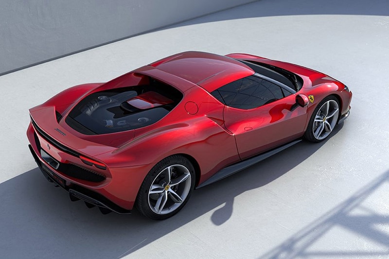 Ferrari 正式發表 819 匹馬力全新油電混合超跑 296 GTB