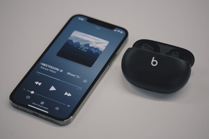 HYPEBEAST 独家近赏 Beats Studio Buds 以及上手试用报告