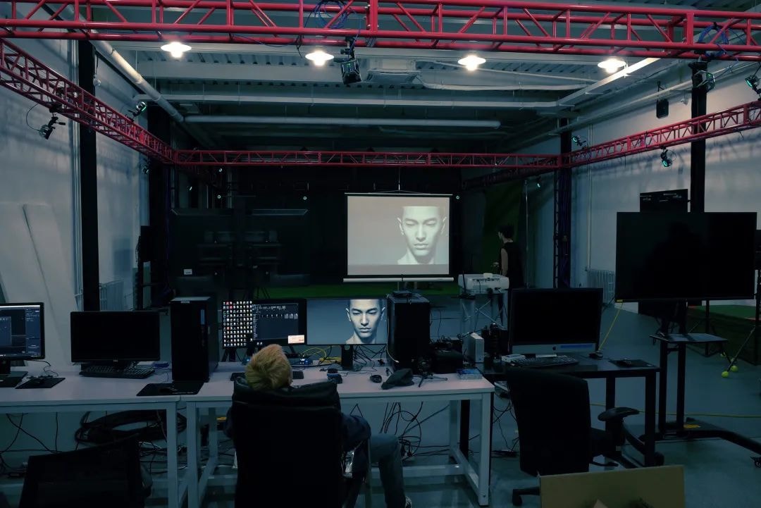 梁恒溢:如何创造既虚拟又现实的视觉故事 | Manual Exposure