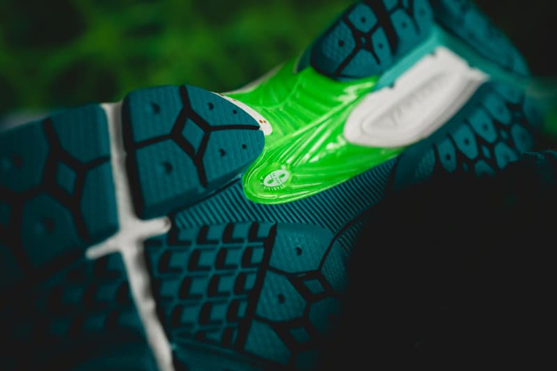 HYPEBEAST 近赏 Salehe Bembury x New Balance 2002R「Water Be the Guide」