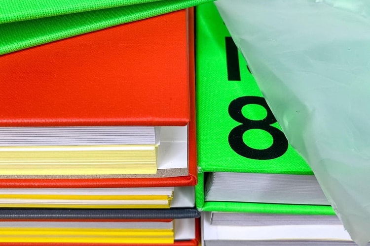 业界创意人士的 7 月书影音之选 | Monthly RWL