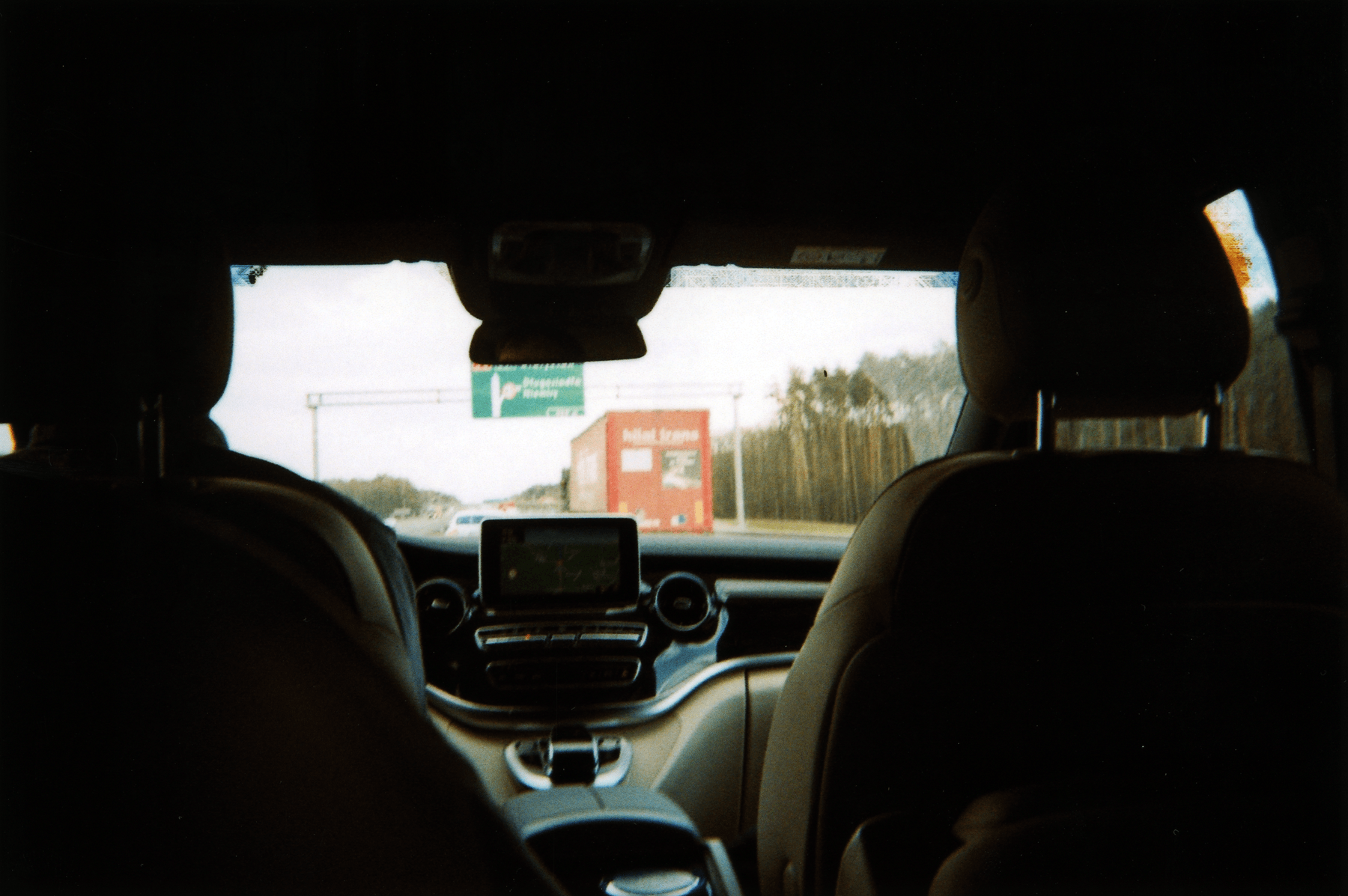 TOMM¥ €A$H 镜头下的东欧,记录一段跨越爱沙尼亚和波兰的旅程 | Manual Exposure