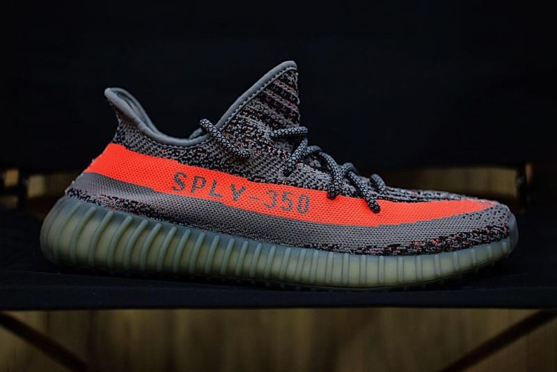 率先近賞 adidas YEEZY BOOST 350 V2「Beluga Reflective」最新反光配色