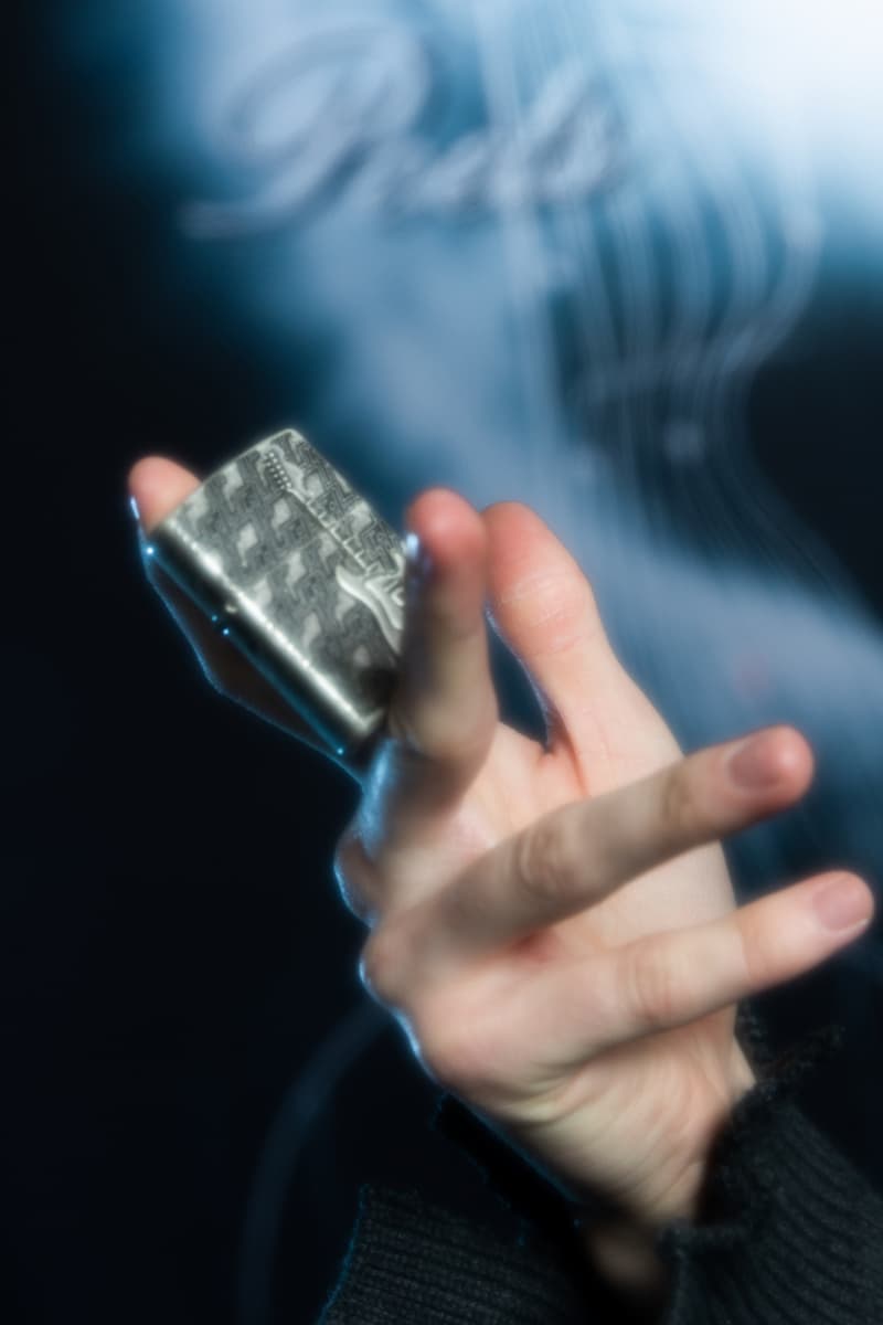 C2H4 携手 Zippo 打造联名仿古银吉他打火机