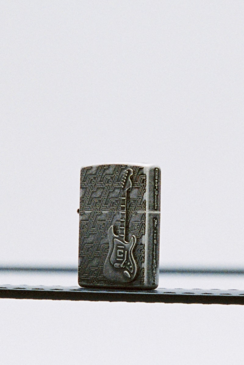 C2H4 携手 Zippo 打造联名仿古银吉他打火机