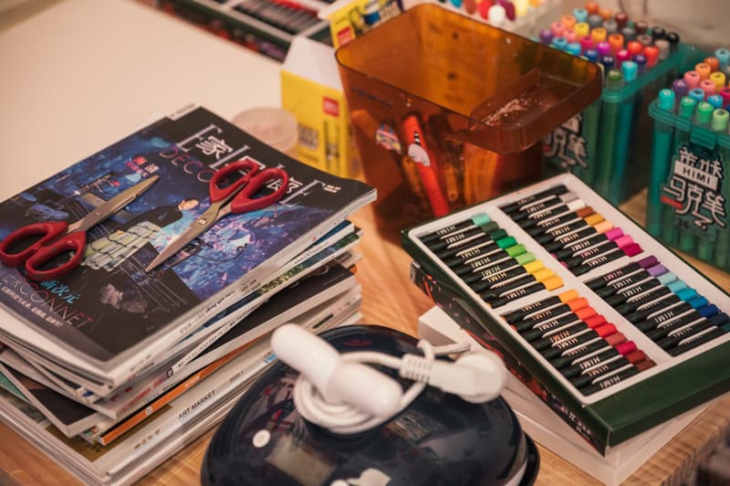 走进 JNBY x HEADZ 主题开幕派对