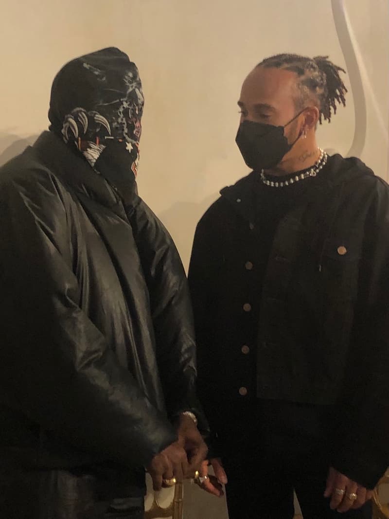 Kanye West 疑似著用全新 YEEZY x Gap 聯名設計