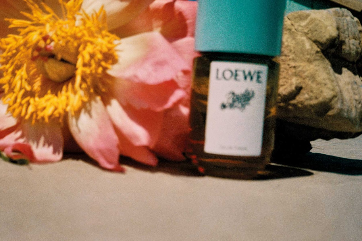 LOEWE 罗意威推出 PAULA’S IBIZA 香水《夏日迷离》广告大片