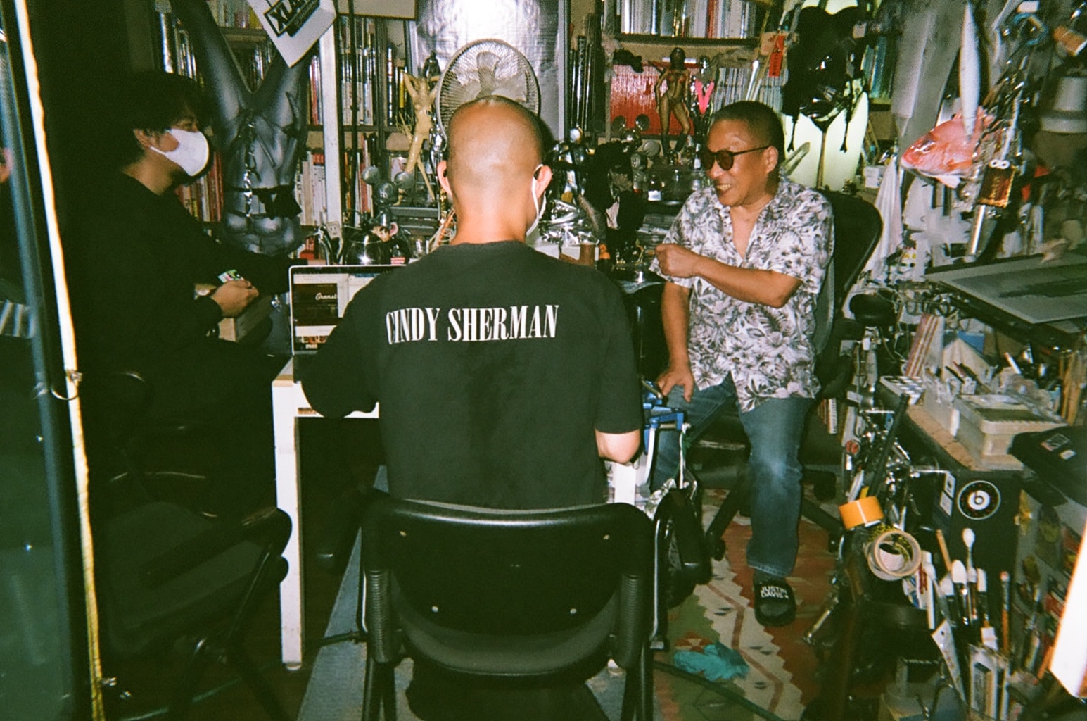 空山基:情色金属冲动源头、泡沫经济与运气