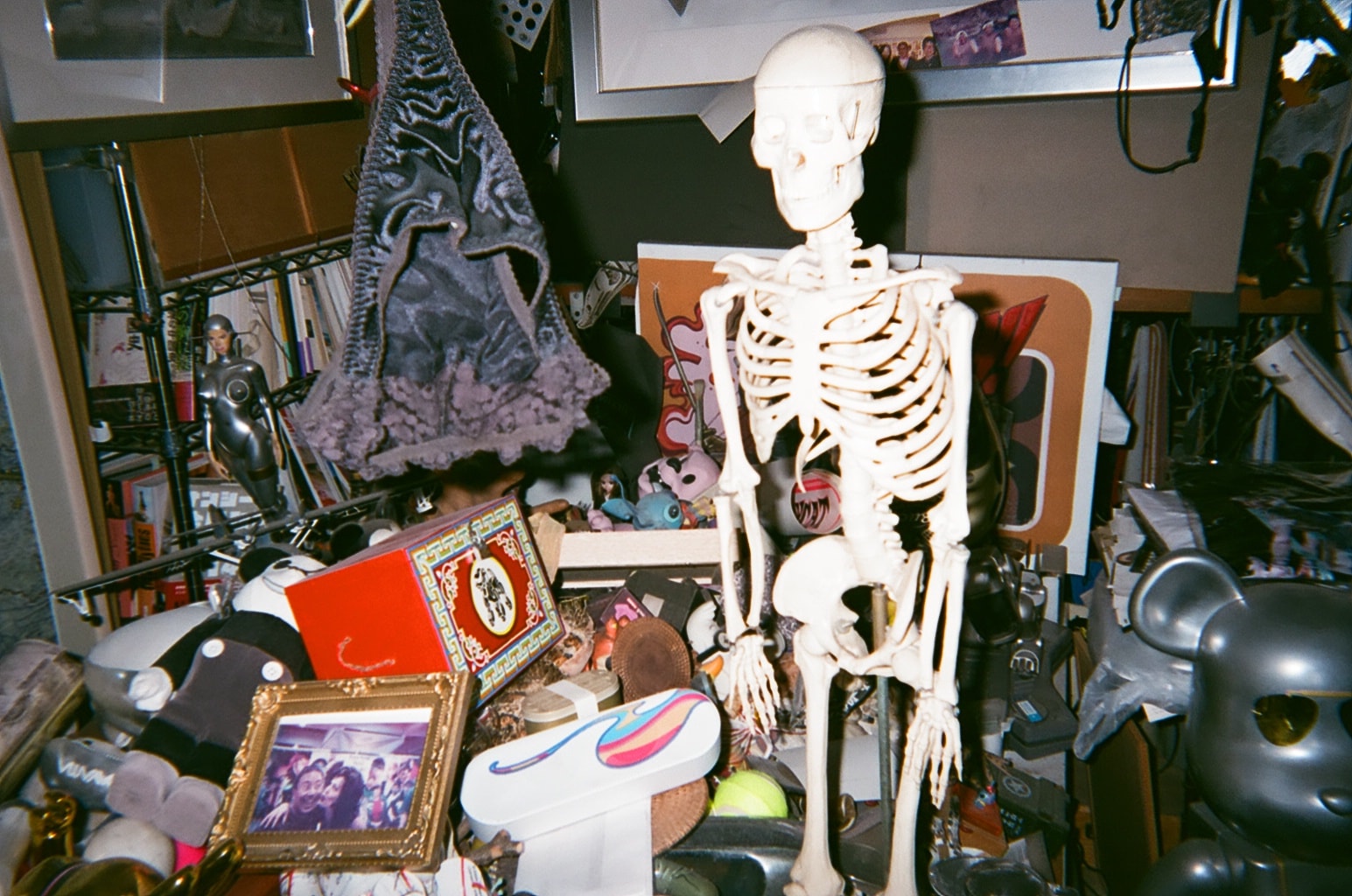 空山基:情色金属冲动源头、泡沫经济与运气