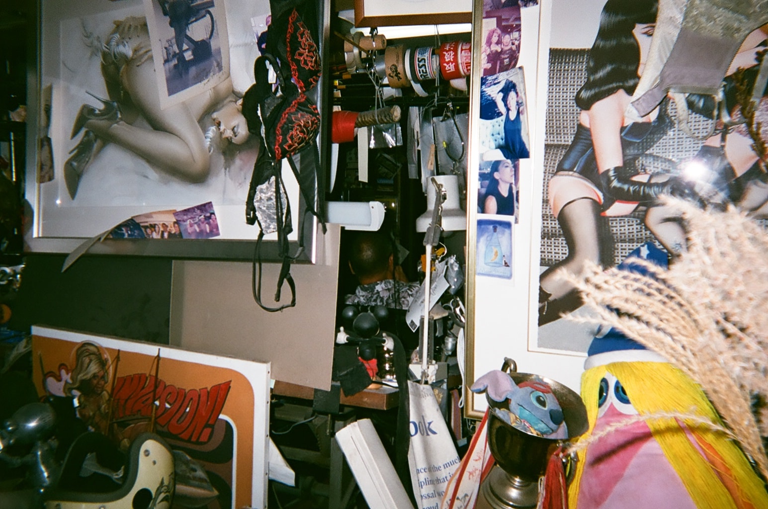 空山基:情色金属冲动源头、泡沫经济与运气