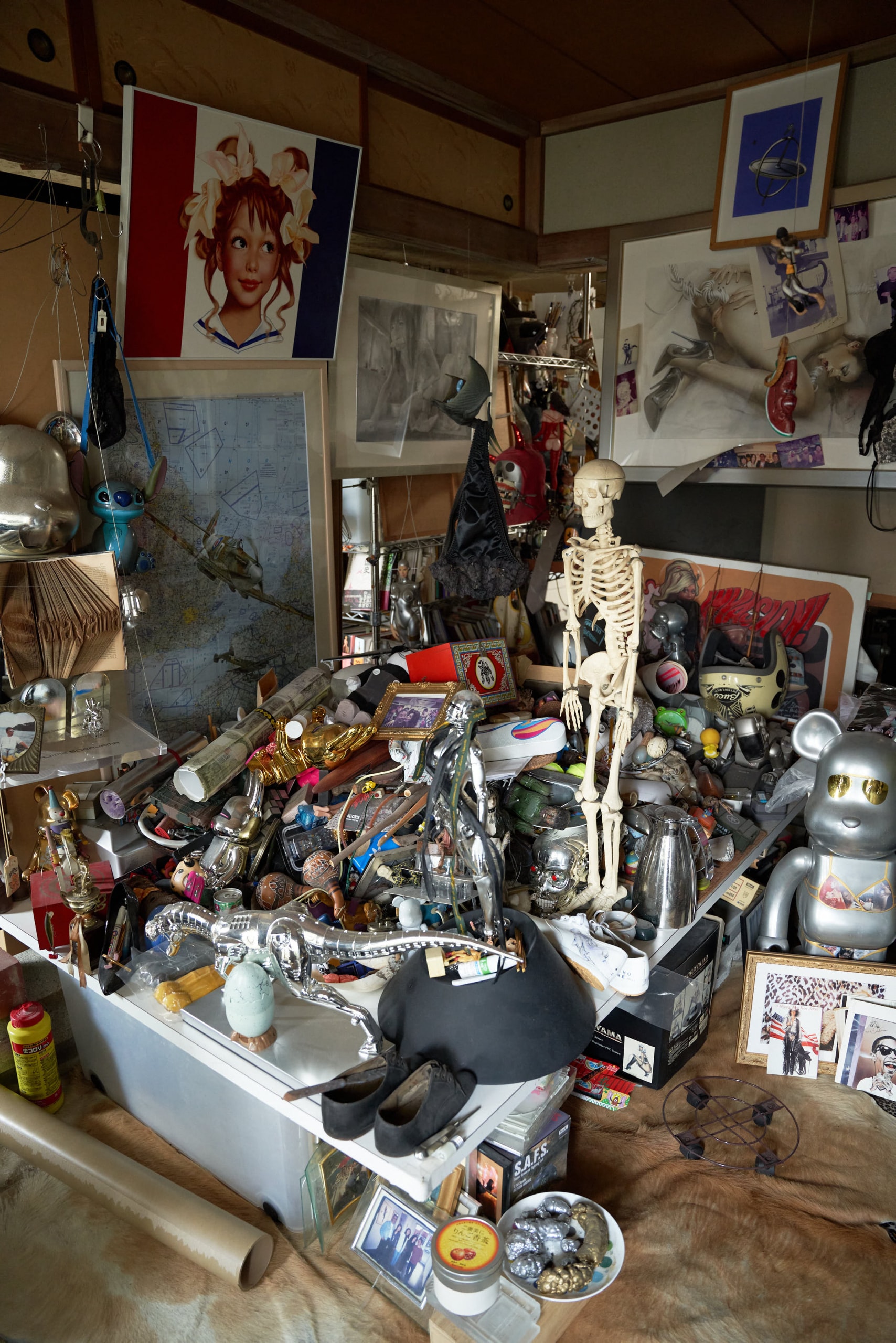 空山基:情色金属冲动源头、泡沫经济与运气