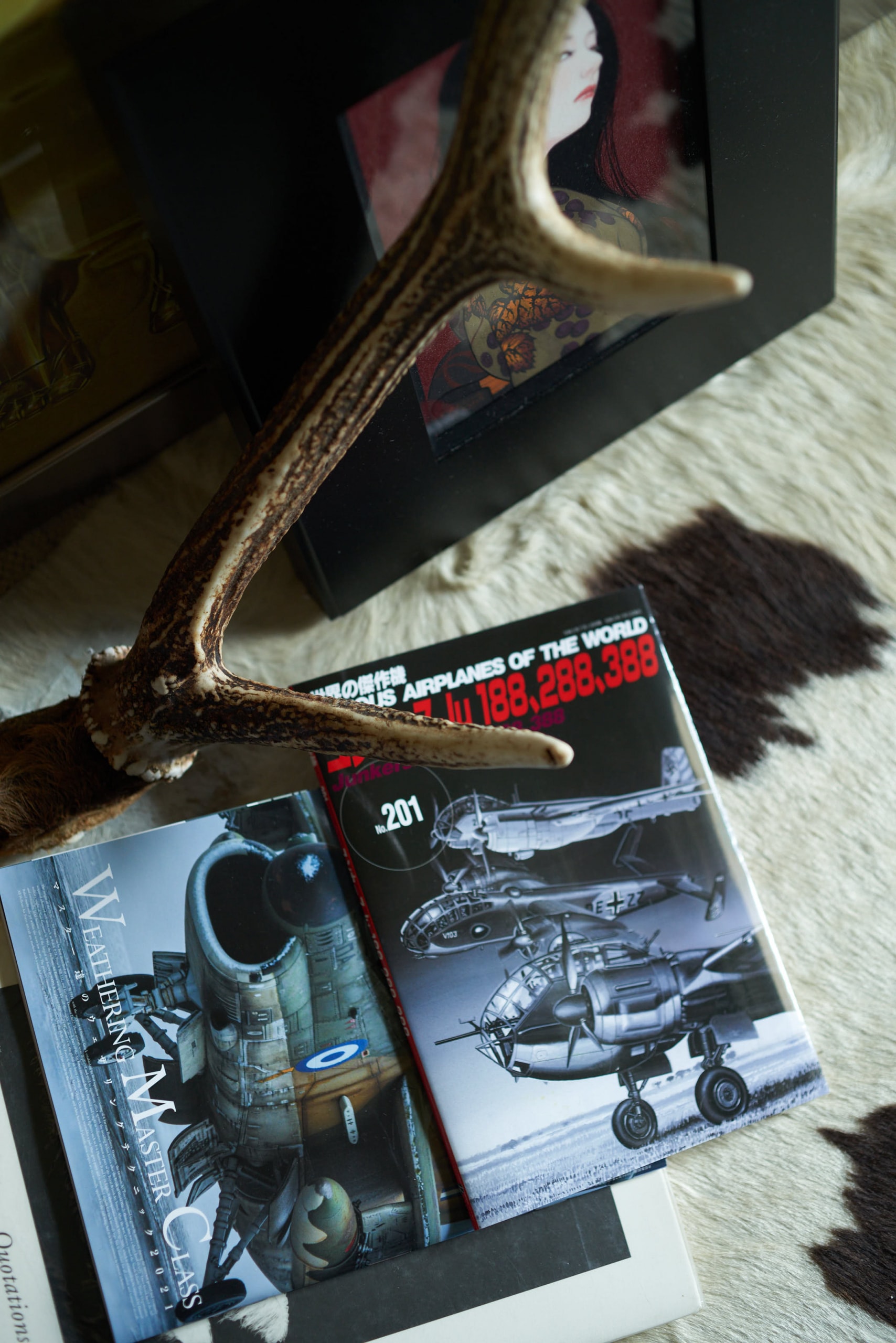 空山基:情色金属冲动源头、泡沫经济与运气