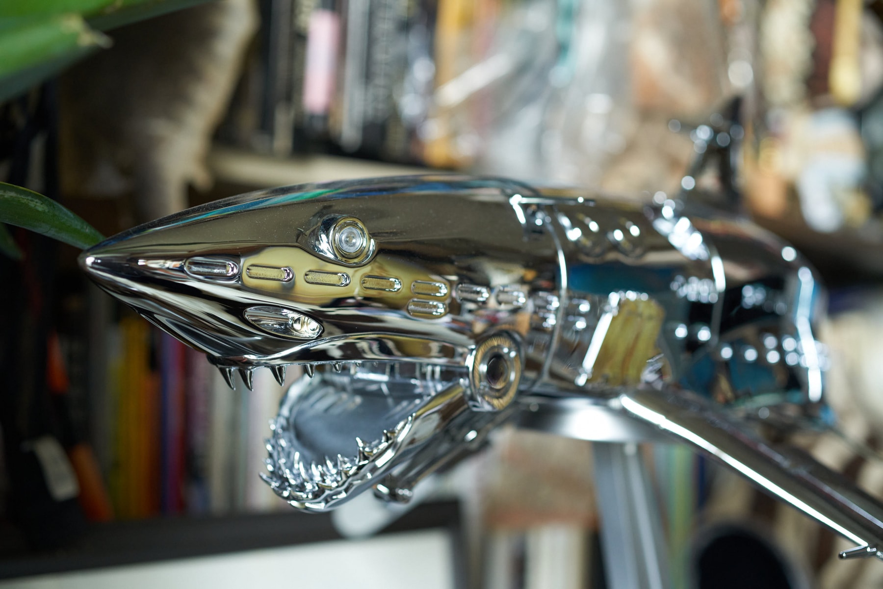 空山基:情色金属冲动源头、泡沫经济与运气