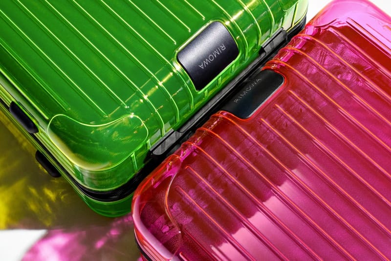 RIMOWA 限量推出「Cabin Neon」螢光半透明配色 Essential 旅行箱