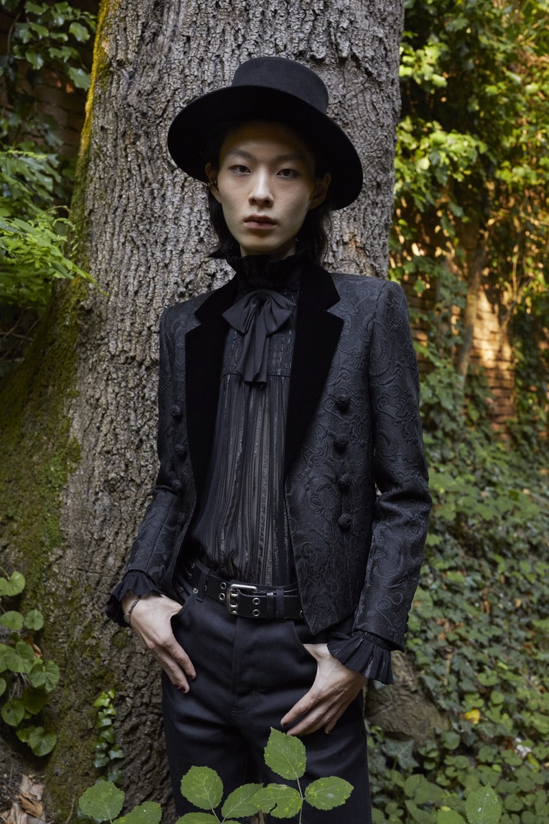 Saint Laurent 2022 春季系列正式登场