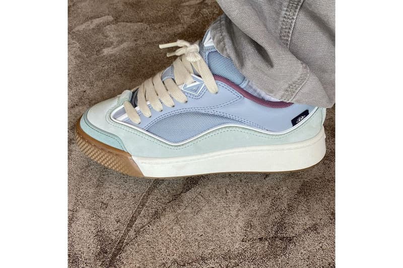 近賞 Travis Scott x Dior 全新 B713 聯乘系列鞋款
