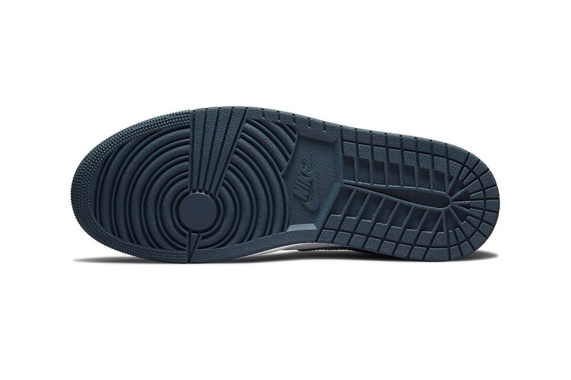 率先近賞 Air Jordan 1 Low 全新「Dark Teal」配色版本