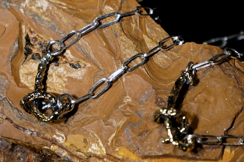 走进 CHINESE MEDICINE JEWELRY SHOP 全新「Wound Gallery」特别展览