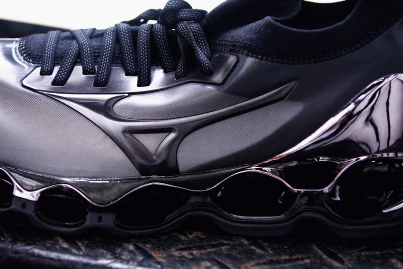 率先近賞空山基 HAJIME SORAYAMA x Mizuno WAVE PROPHECY SORAYAMA 全新配色