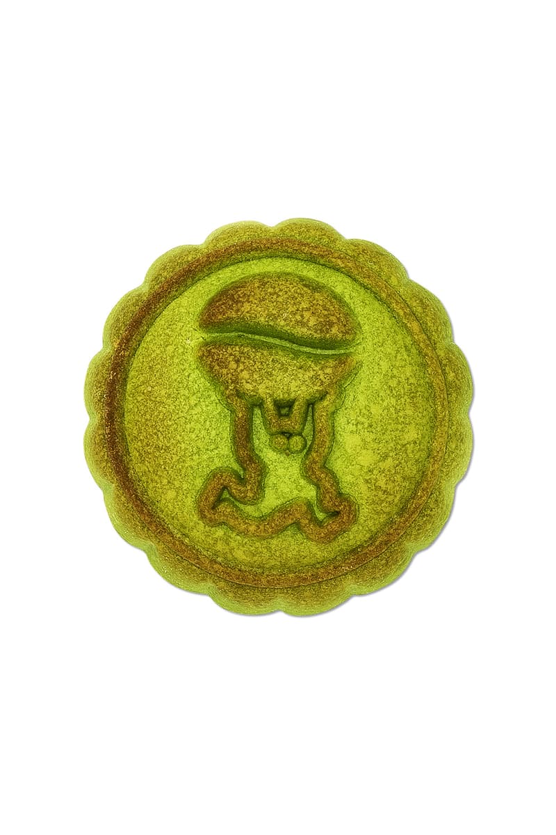 HYPEBEANS 攜手香港月餅名所望月推出首款聯名抹茶風味月餅