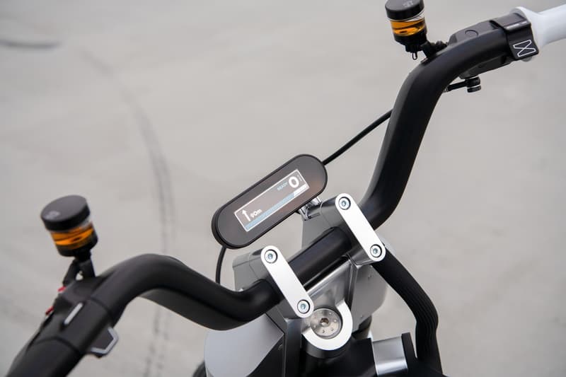 BMW Motorrad 發表全新電能機車 Concept CE 02