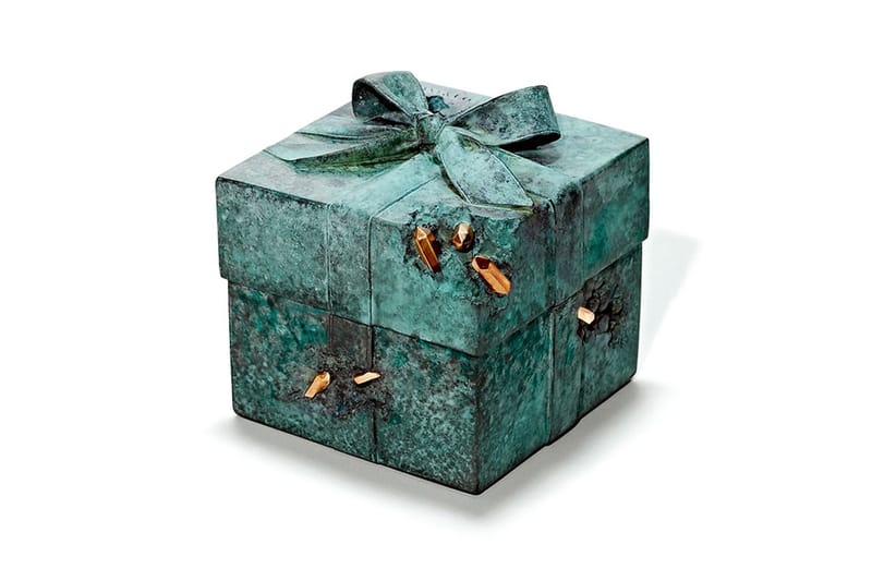 Tiffany & Co. 攜手 Daniel Arsham 打造最新「Blue Box, Circa 3021」雕塑作品