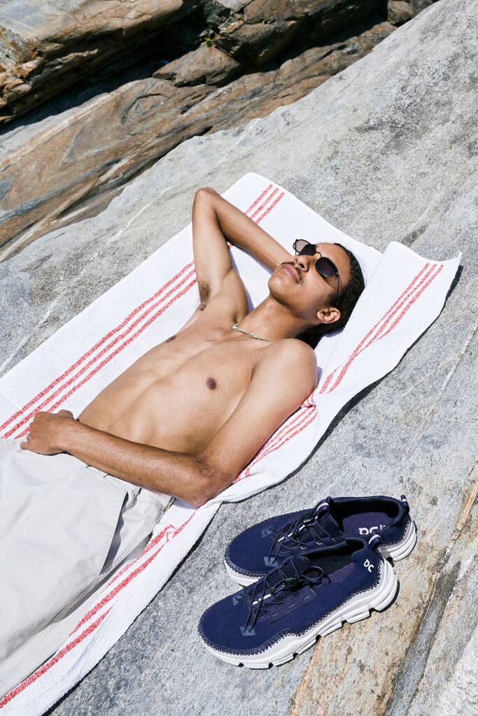 On 推出户外风格运动休闲鞋 Cloudaway