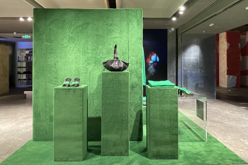 走进 AMBUSH® X I.T 上海 Pop-up Store