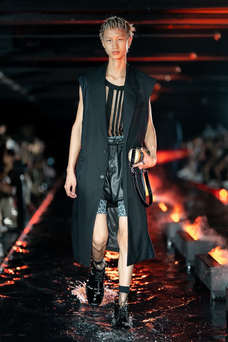 Feng Chen Wang  全新 2022 春夏系列正式登场