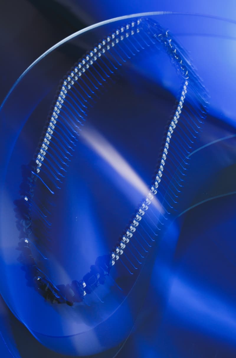 iNDORPHiNS 首个配饰系列正式登场